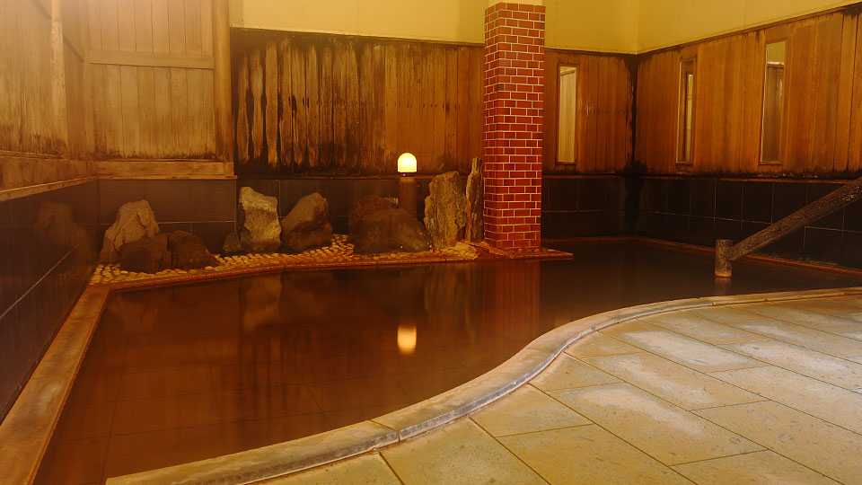 Large communal bath Nagisa
